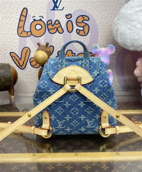 LOUIS VUITTON M46836 New LV Remix Venice bag Backpack .